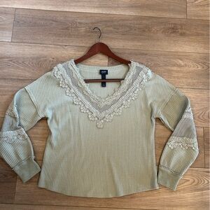 Daytrip Light Sage Green Lace Trim Waffle Knit Top Size S